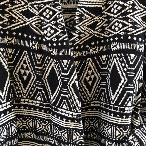 Tribal print cardigan/jacket - Picture 3 of 10